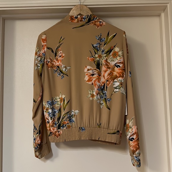 Jacket - Picture 8 of 13